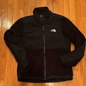 The North Face women’s  Black Performance Jacket large excellent condition